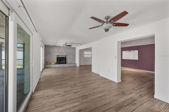 528 S LARRY CIRCLE, Brandon, FL 33511