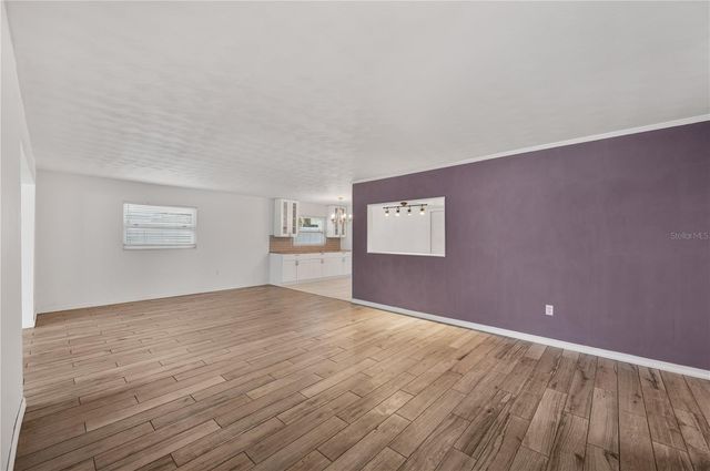 528 S LARRY CIRCLE, Brandon, FL 33511