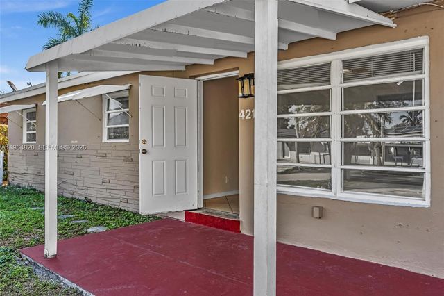 4214 SW 49th Ct, Dania Beach, FL 33314