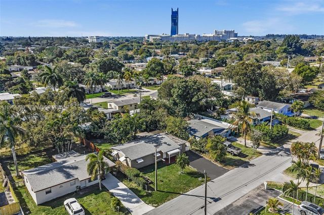 4214 SW 49th Ct, Dania Beach, FL 33314