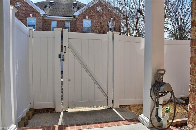 1115 Warrington BLVD, Chesapeake, VA 23320