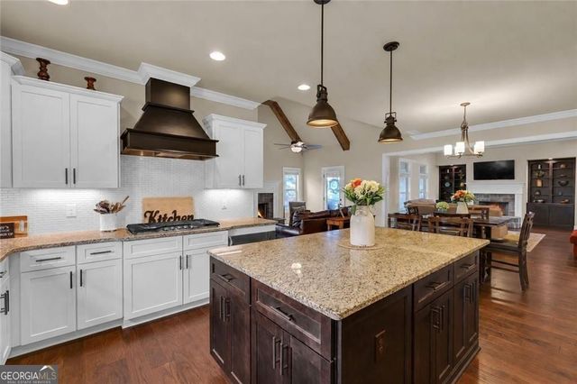 878 Heritage Lake Way, Grayson, GA 30017