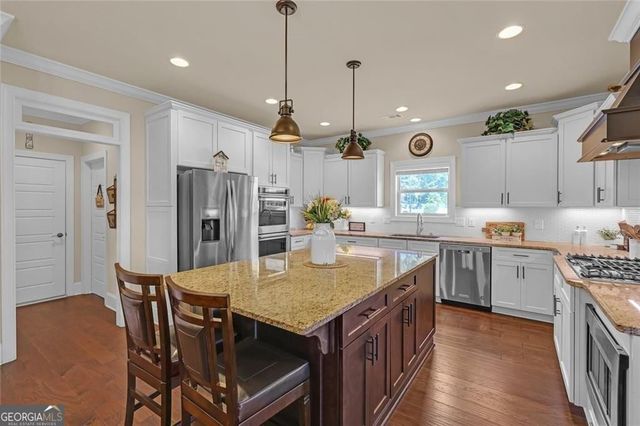 878 Heritage Lake Way, Grayson, GA 30017