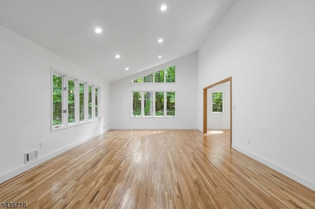 1 Fernwood Road, Warren Twp., NJ 07059