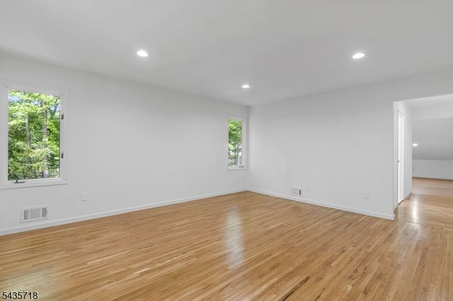 1 Fernwood Road, Warren Twp., NJ 07059