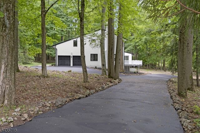 1 Fernwood Road, Warren Twp., NJ 07059