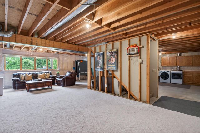 7855 Upper 26th Street N, Oakdale, MN 55128