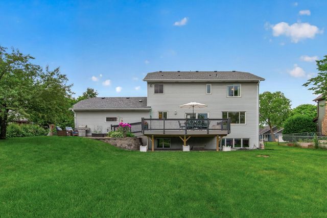 7855 Upper 26th Street N, Oakdale, MN 55128