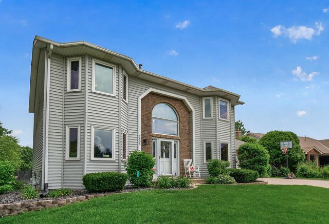 7855 Upper 26th Street N, Oakdale, MN 55128