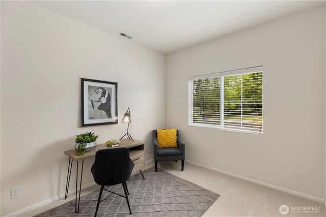 3053 EAGLE Loop NE, Lacey, WA 98516