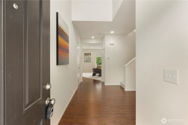 3053 EAGLE Loop NE, Lacey, WA 98516