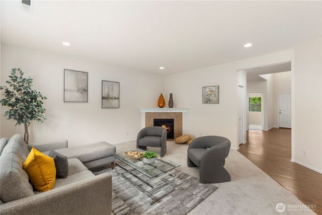 3053 EAGLE Loop NE, Lacey, WA 98516
