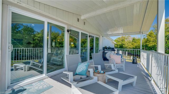 14641 Paul Revere LOOP, North Fort Myers, FL 33917