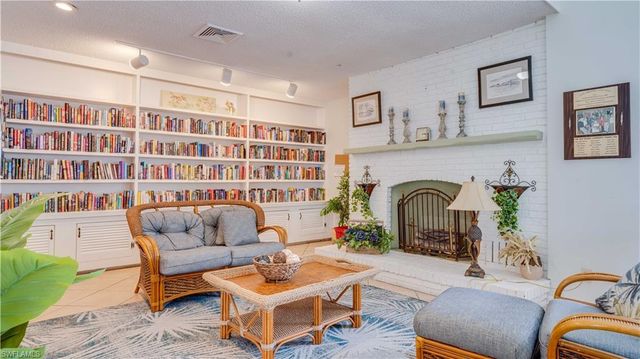 14641 Paul Revere LOOP, North Fort Myers, FL 33917