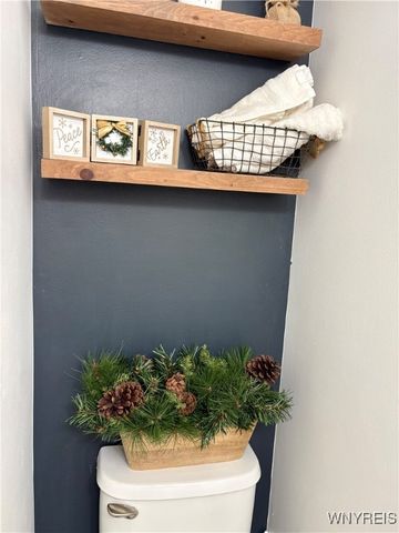 134 Holiday Lane, Hamburg, NY 14075