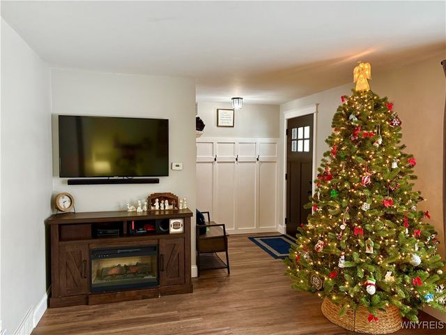 134 Holiday Lane, Hamburg, NY 14075