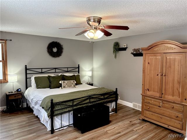 134 Holiday Lane, Hamburg, NY 14075