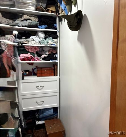 134 Holiday Lane, Hamburg, NY 14075