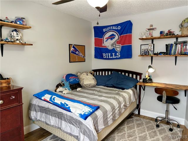 134 Holiday Lane, Hamburg, NY 14075