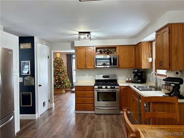 134 Holiday Lane, Hamburg, NY 14075