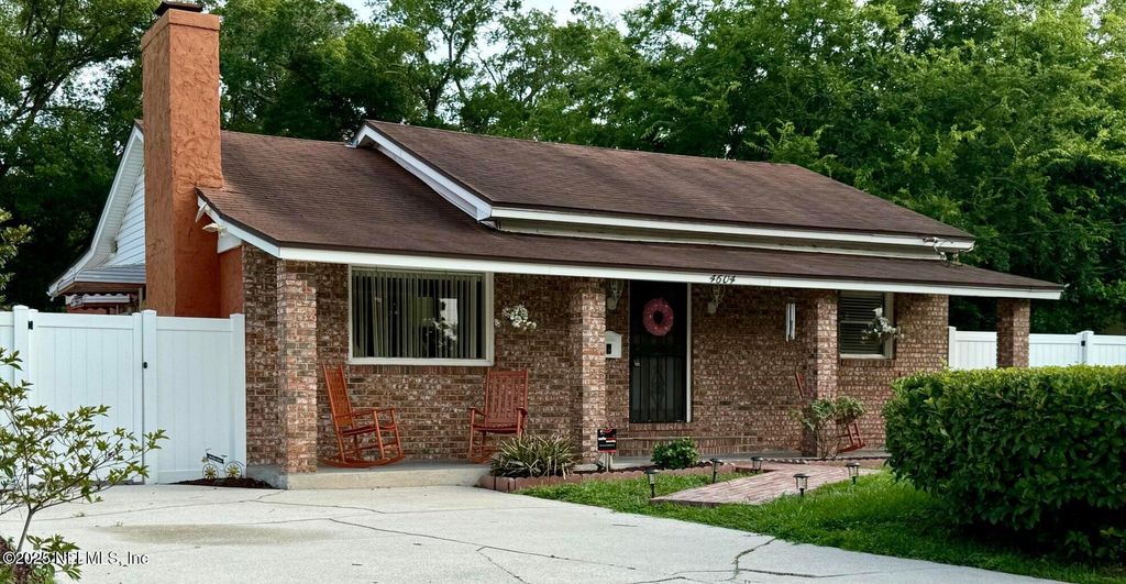 4604 PALMER Avenue, Jacksonville, FL 32210