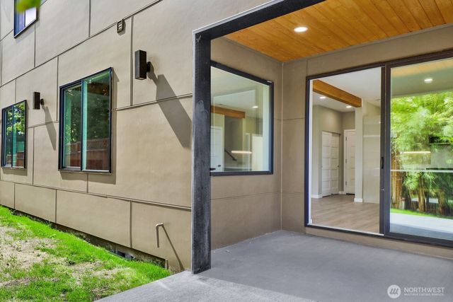 2205 Vista Springs Lane, Ferndale, WA 98248