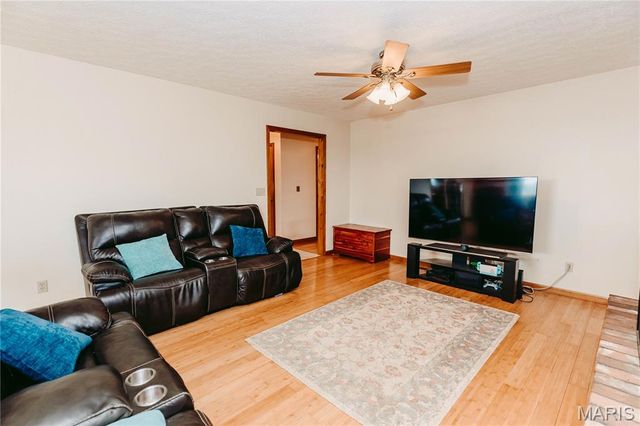 12810 N Highway, Dixon, MO 65459