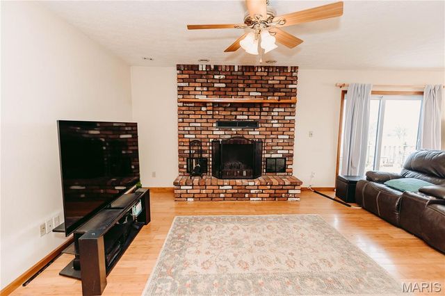 12810 N Highway, Dixon, MO 65459