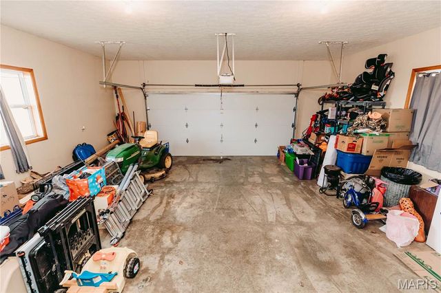 12810 N Highway, Dixon, MO 65459