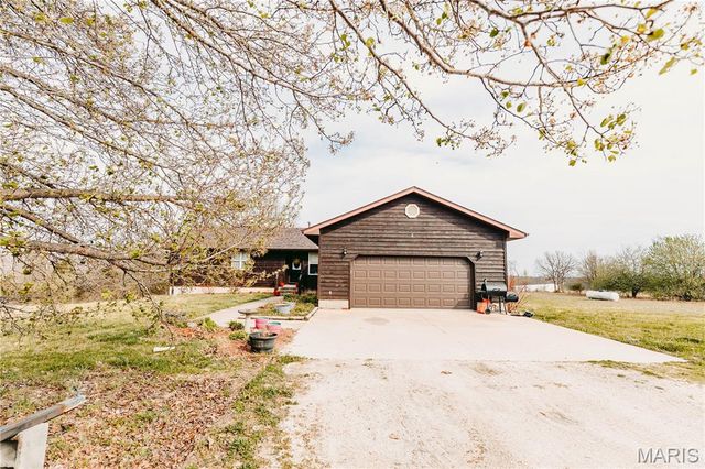12810 N Highway, Dixon, MO 65459