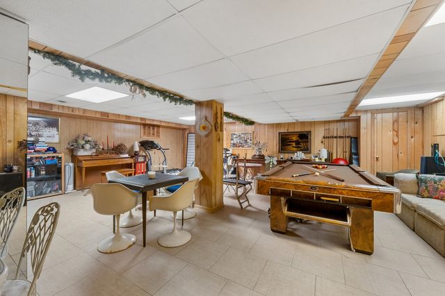 2629 Kingston Drive, Northbrook, IL 60062