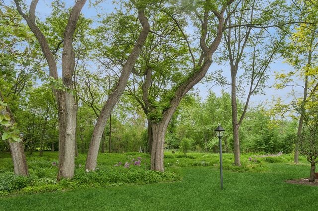 2629 Kingston Drive, Northbrook, IL 60062