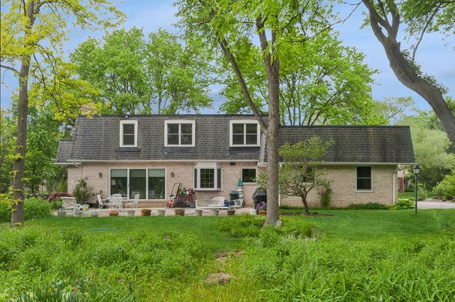 2629 Kingston Drive, Northbrook, IL 60062