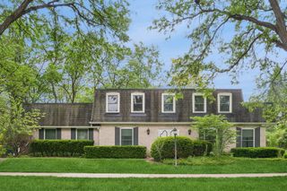 2629 Kingston Drive, Northbrook, IL 60062