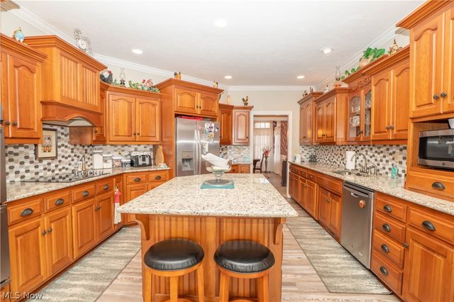 8114 Lisbon Street E, East Canton, OH 44730