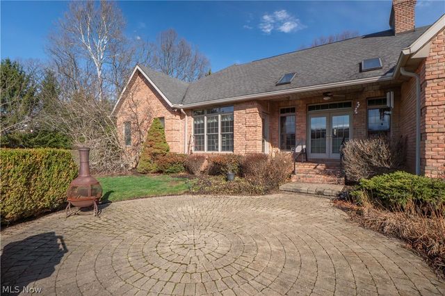 8114 Lisbon Street E, East Canton, OH 44730