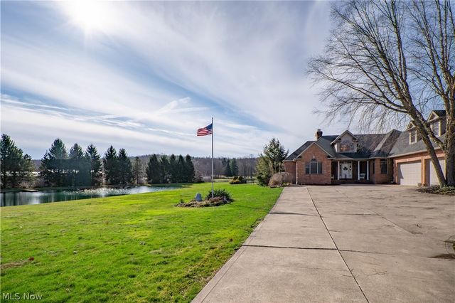 8114 Lisbon Street E, East Canton, OH 44730