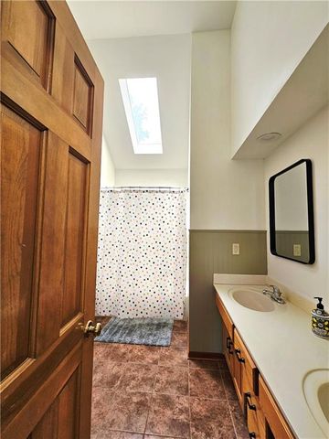 8638 Greenwood Lane, Lenexa, KS 66215