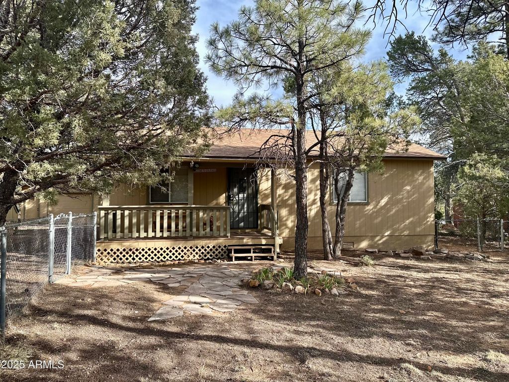 2927 Wildcat Trail, Overgaard, AZ 85933