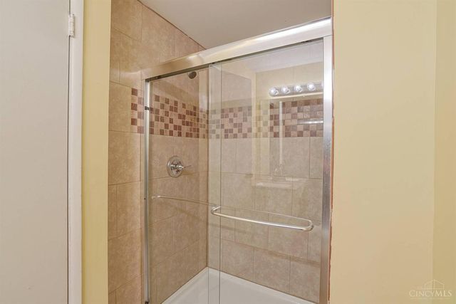 404 Mohican Drive, Loveland, OH 45140