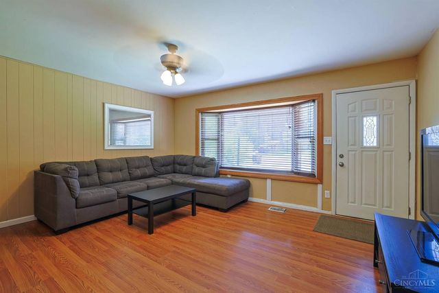 404 Mohican Drive, Loveland, OH 45140