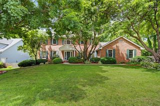 904 54th Street, West Des Moines, IA 50266
