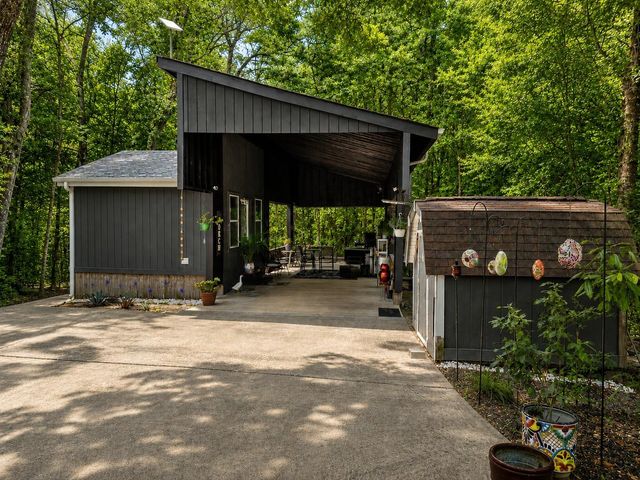 236 W Peterson Loop, Livingston, TX 77351