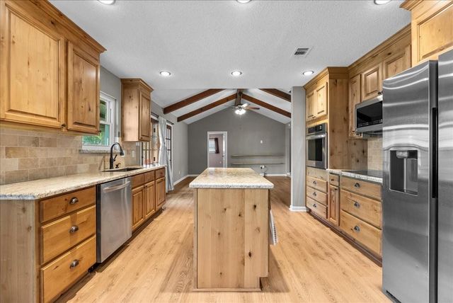 5405 Rockland Drive, Pearland, TX 77584