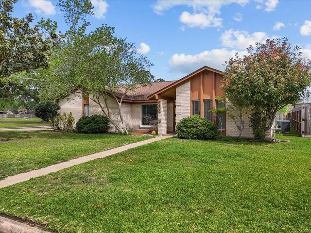 5405 Rockland Drive, Pearland, TX 77584