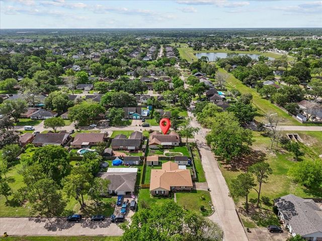 5405 Rockland Drive, Pearland, TX 77584