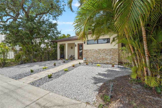 1775 7TH STREET, Sarasota, FL 34236