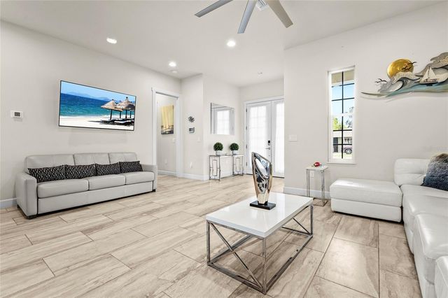 1775 7TH STREET, Sarasota, FL 34236