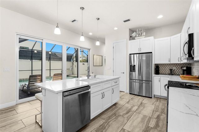 1775 7TH STREET, Sarasota, FL 34236