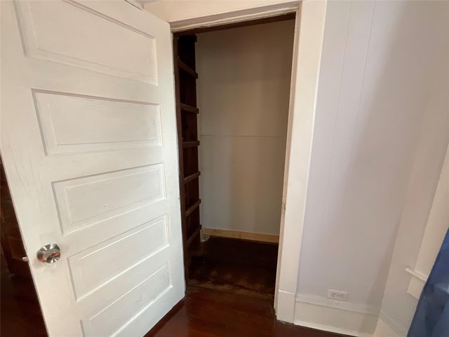 1203 E Third Street, Hallettsville, TX 77964